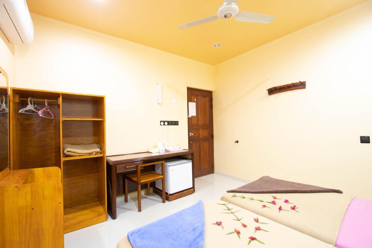 Bed and breakfast Night Star Dhangethi Extérieur photo