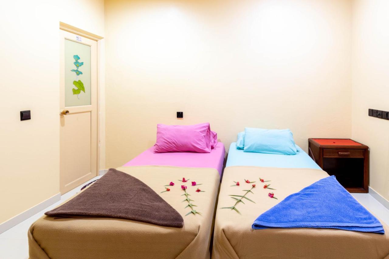 Bed and breakfast Night Star Dhangethi Extérieur photo