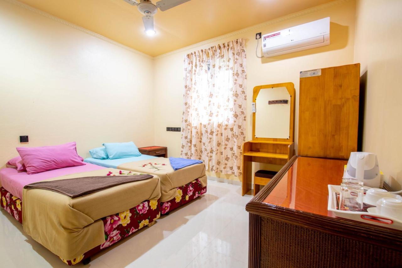 Bed and breakfast Night Star Dhangethi Extérieur photo