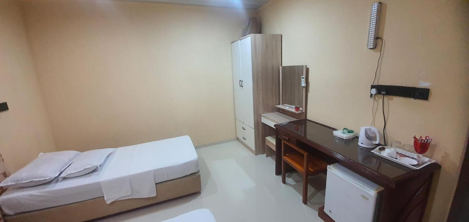 Bed and breakfast Night Star Dhangethi Extérieur photo