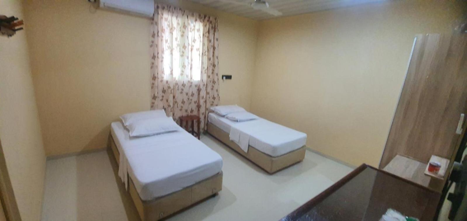 Bed and breakfast Night Star Dhangethi Extérieur photo